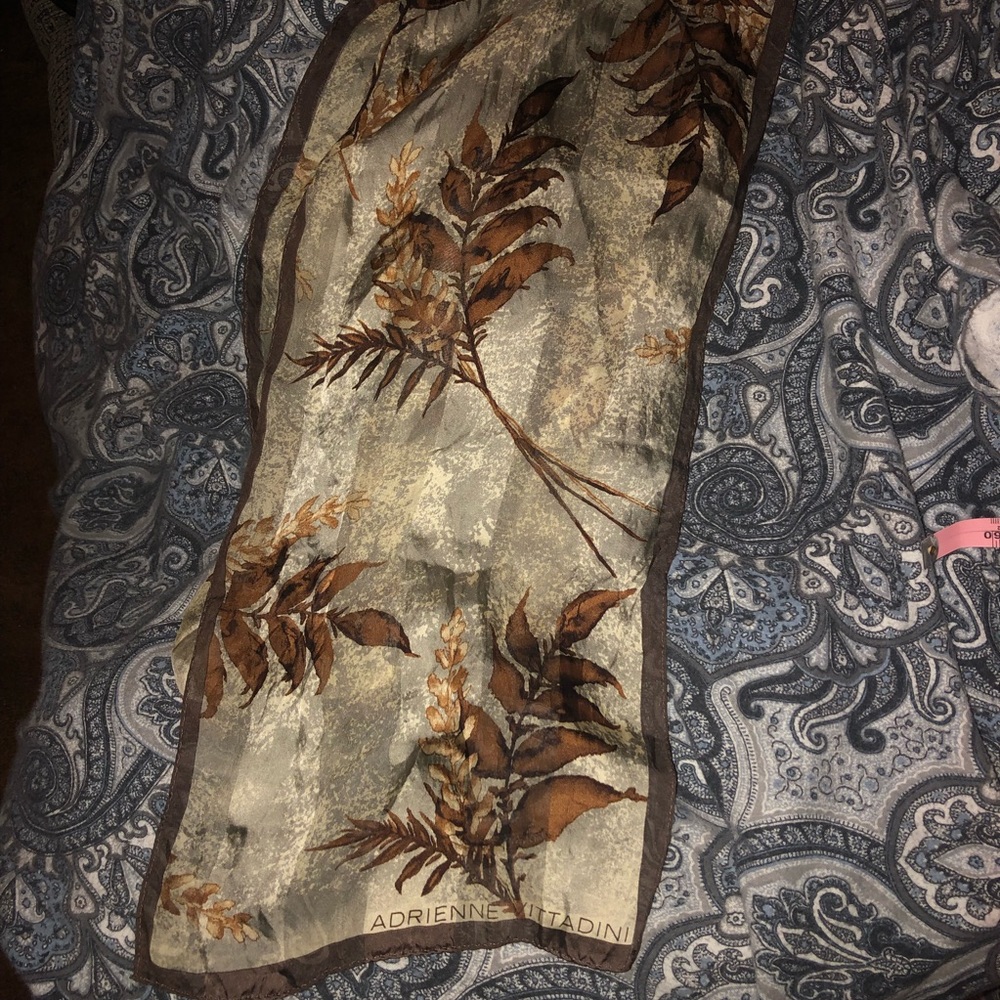 Vintage Adrienne Vittadini Scarf